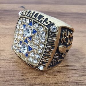 Dallas Cowboys Championship Ring Size 10 Gold 1977 Staubach Fan Edition